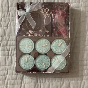 Charming Floral Tea light Candle Gift Set